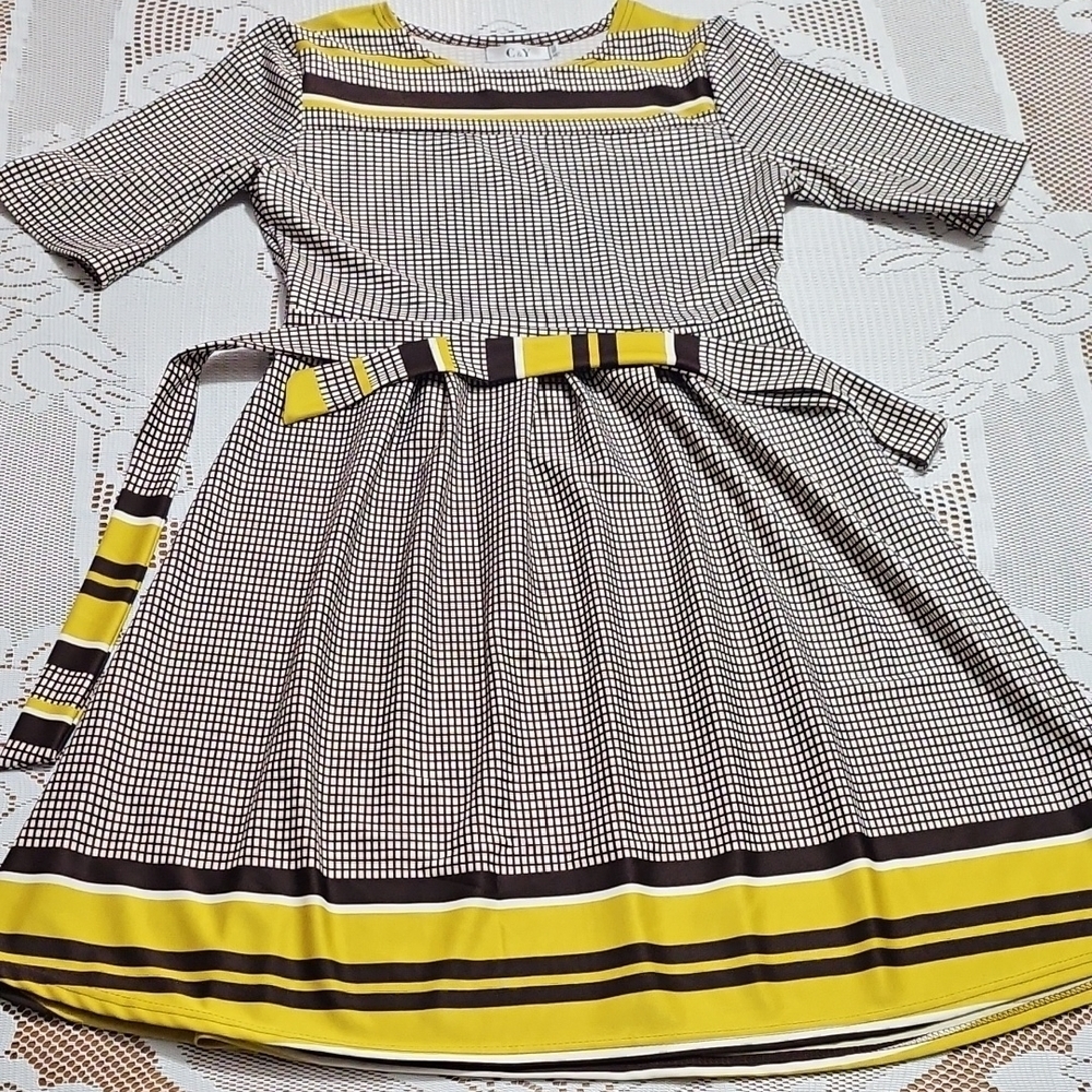 Patterned Midi Dress - Picture 3 of 12